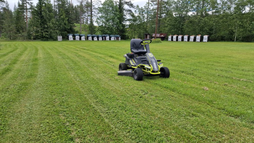 gräsklippning